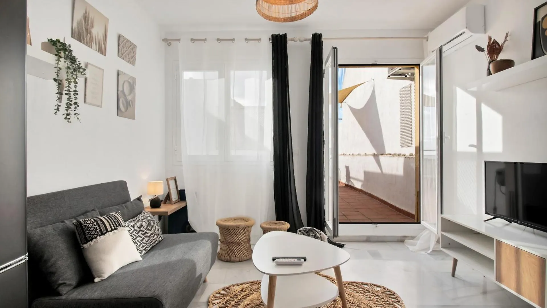 Apartamento Duplex Estilo Boho Con Increible Terraza Y Vistas Al Mar En Estepona - Las Abejeras 609